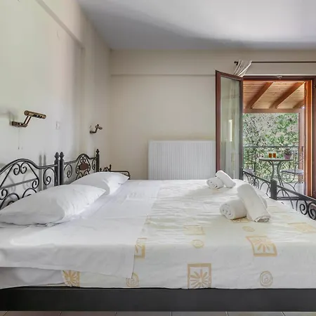 Thimeli Hotel Lygourio